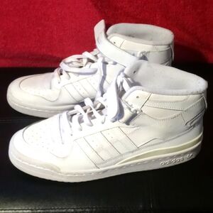 Adidas mens forum mid sneaker size 11